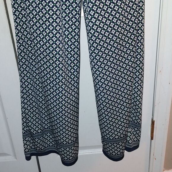 Max Studio  navy green white faux wrap floral print jumpsuit long romper  Sz S - Picture 2 of 8